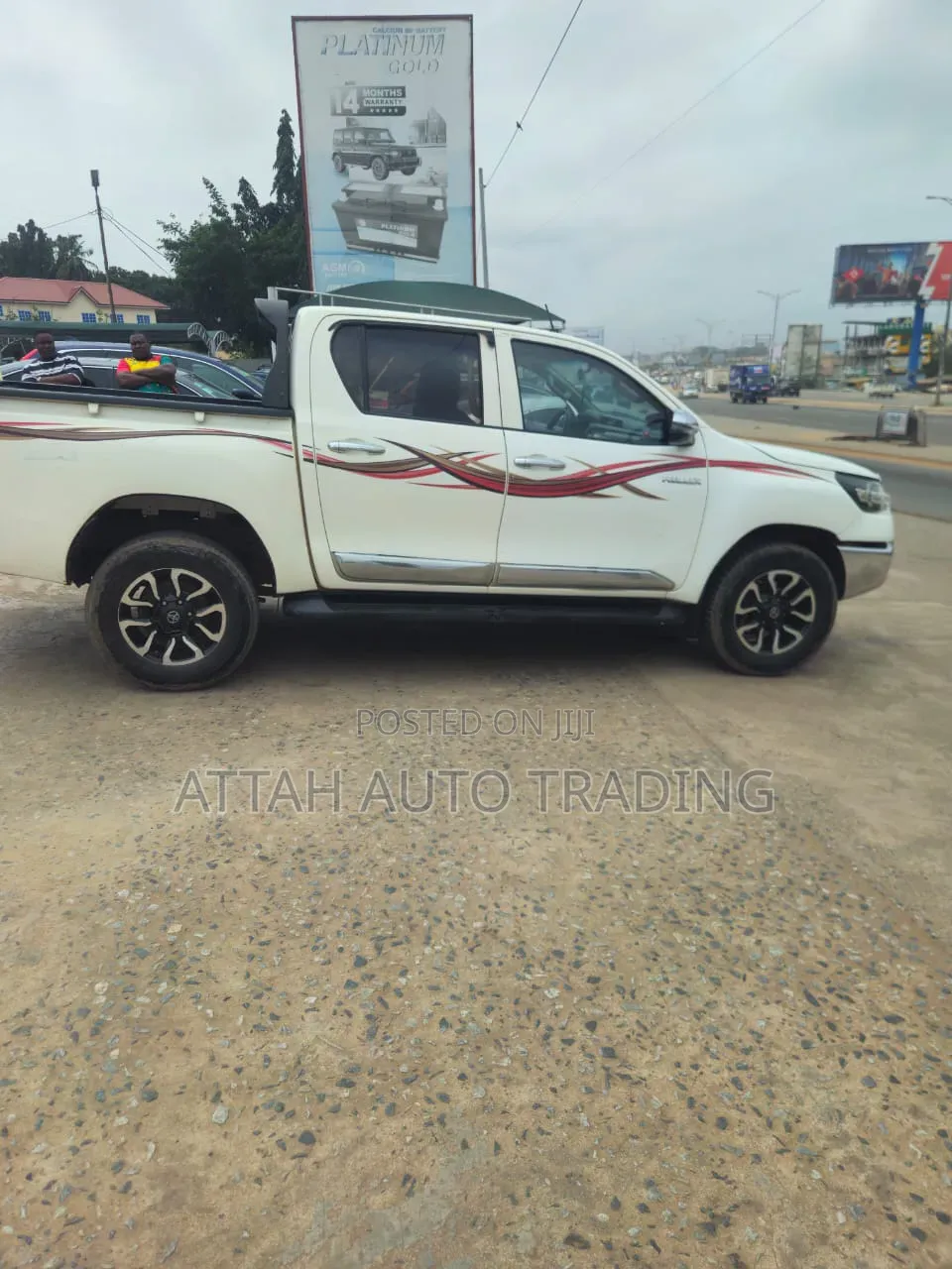 Toyota Hilux 2022 White
