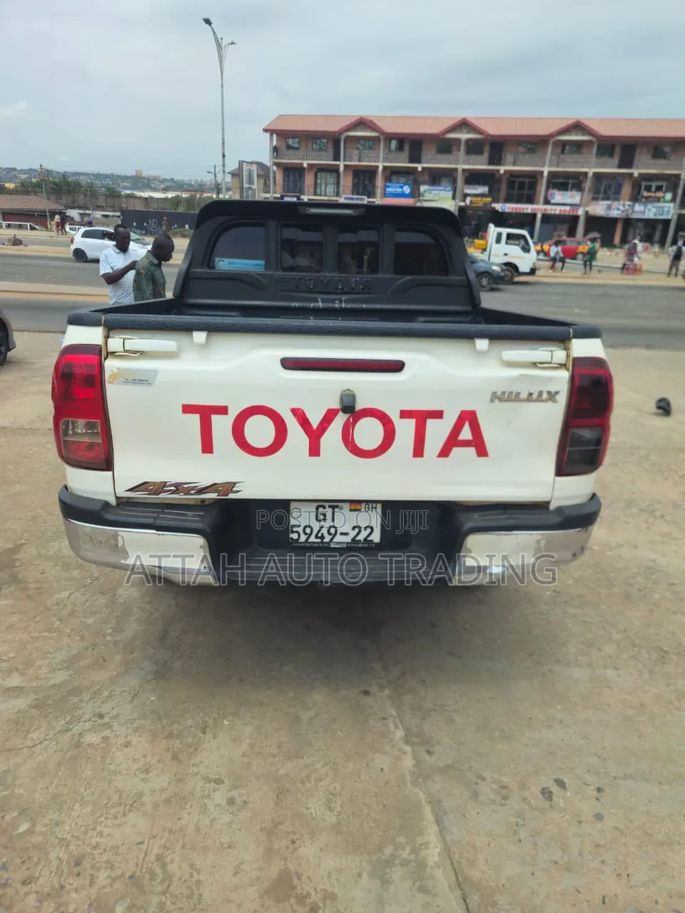 Toyota Hilux 2022 White