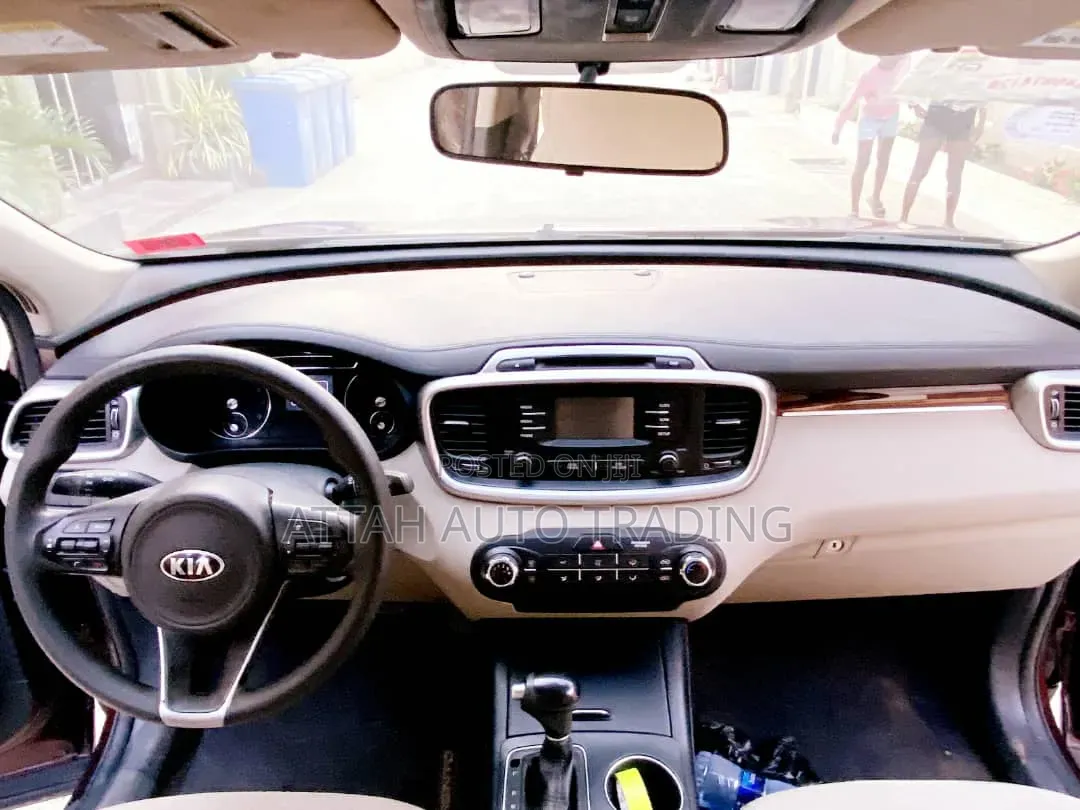 Kia Sorento 2017 Pink