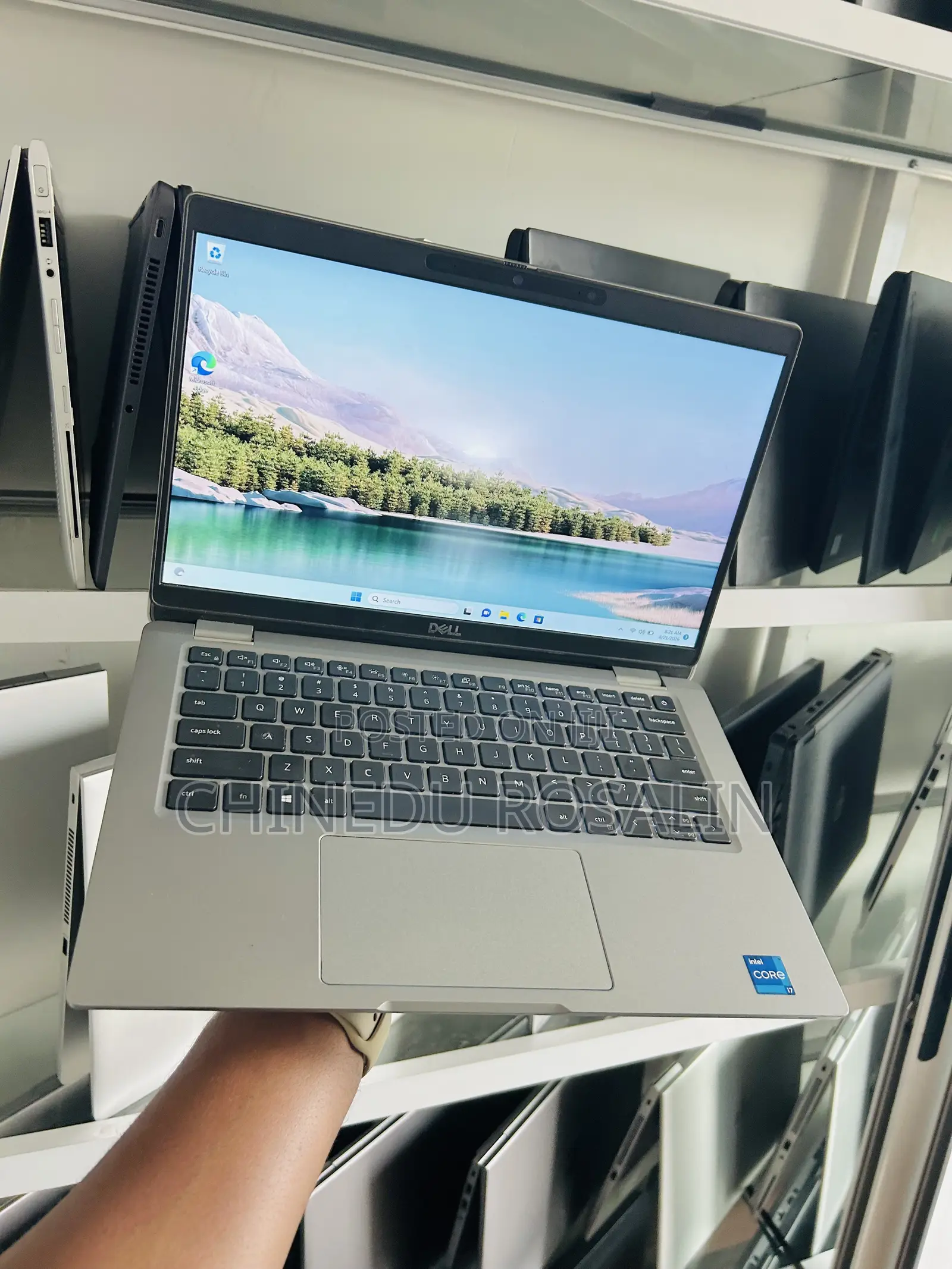 Laptop Dell Latitude 5320 16GB Intel Core i7 SSD 512GB