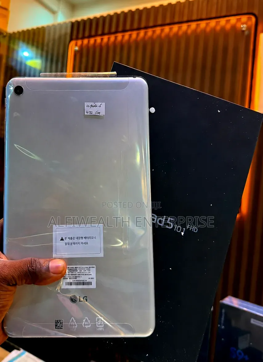 New LG G Pad 5 10.1 32 GB Silver