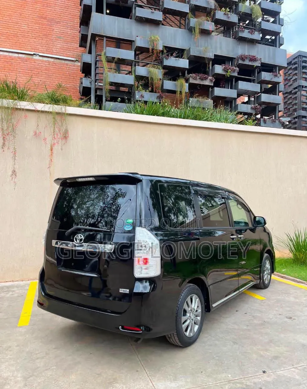 Toyota Voxy 2012 Black