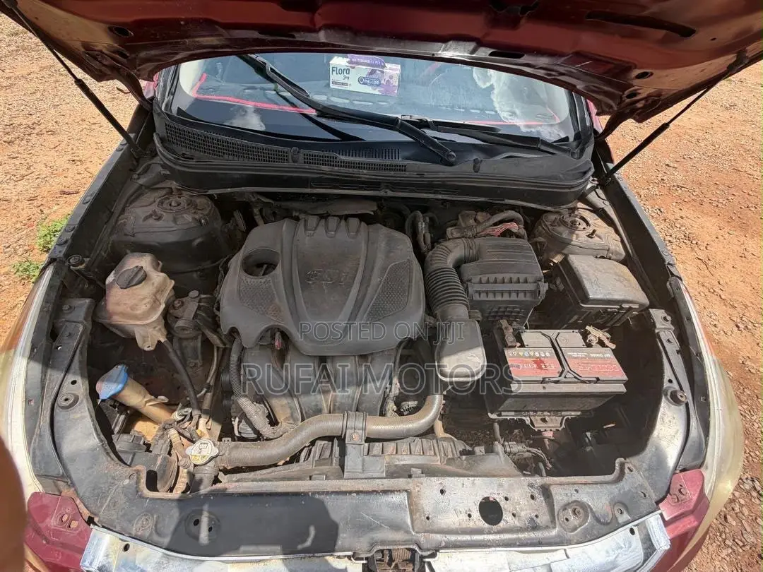 Hyundai Sonata 2013 Red
