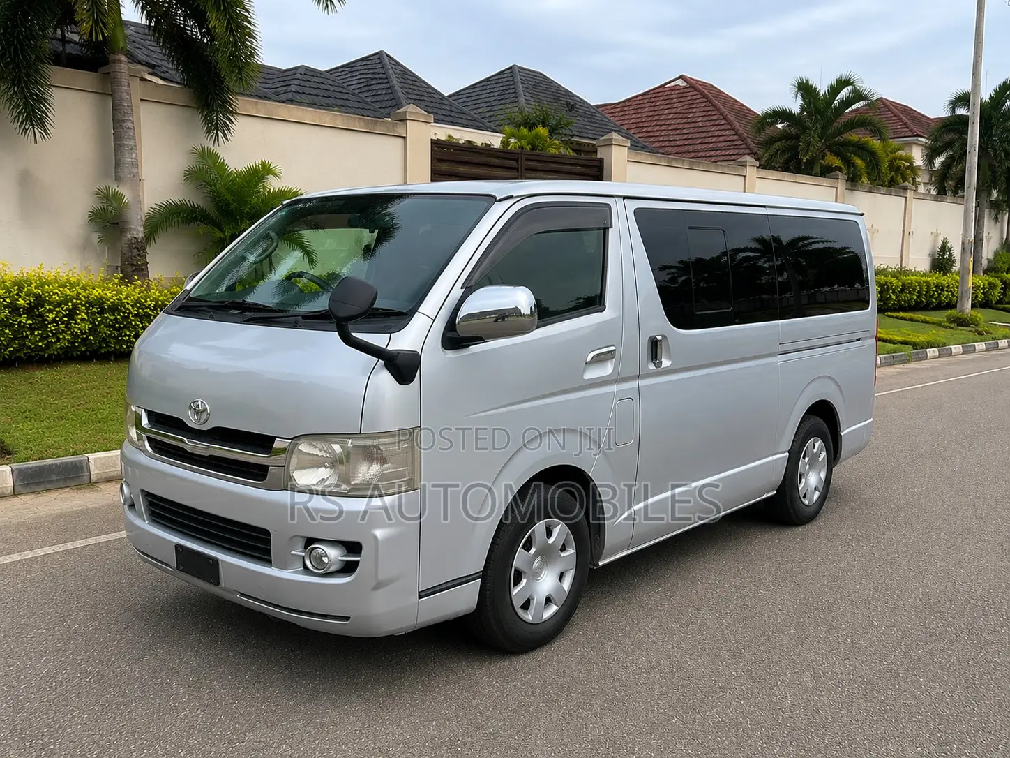 Toyota HiAce 2007 Silver