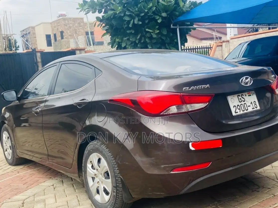 Hyundai Elantra 2016 Brown