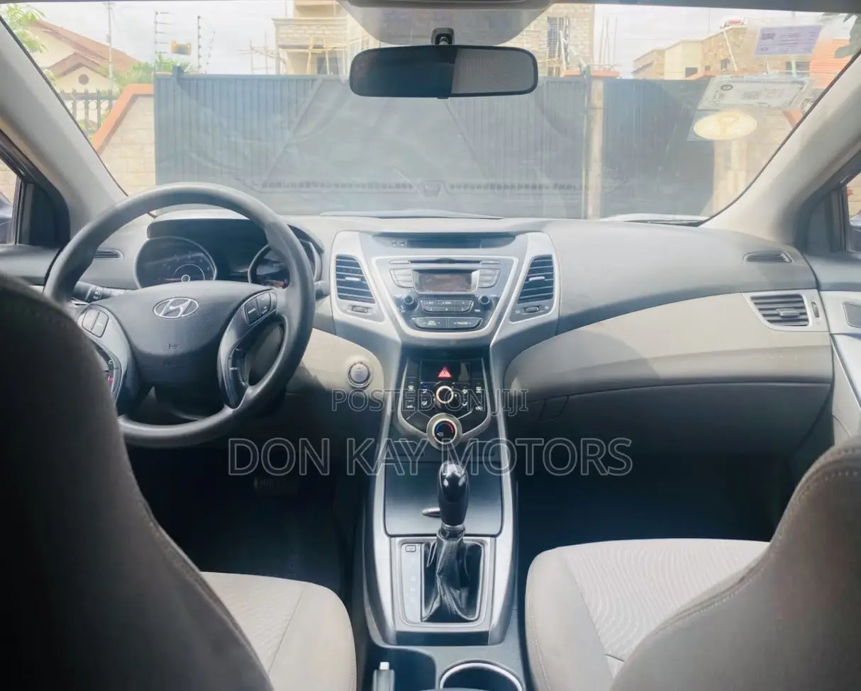 Hyundai Elantra 2016 Brown
