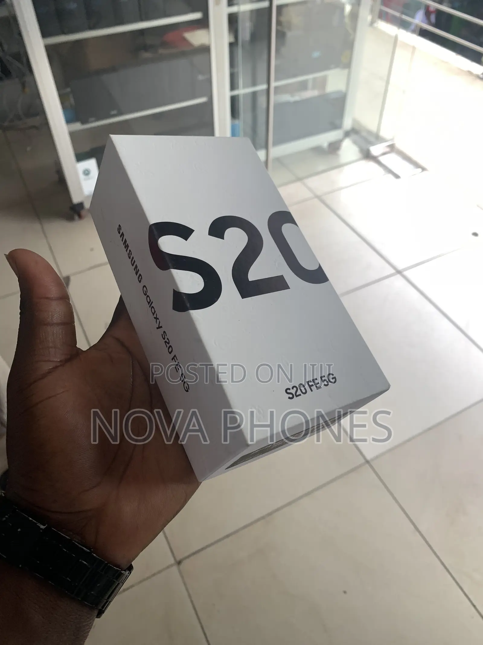 New Samsung Galaxy S20 FE 5G 256 GB