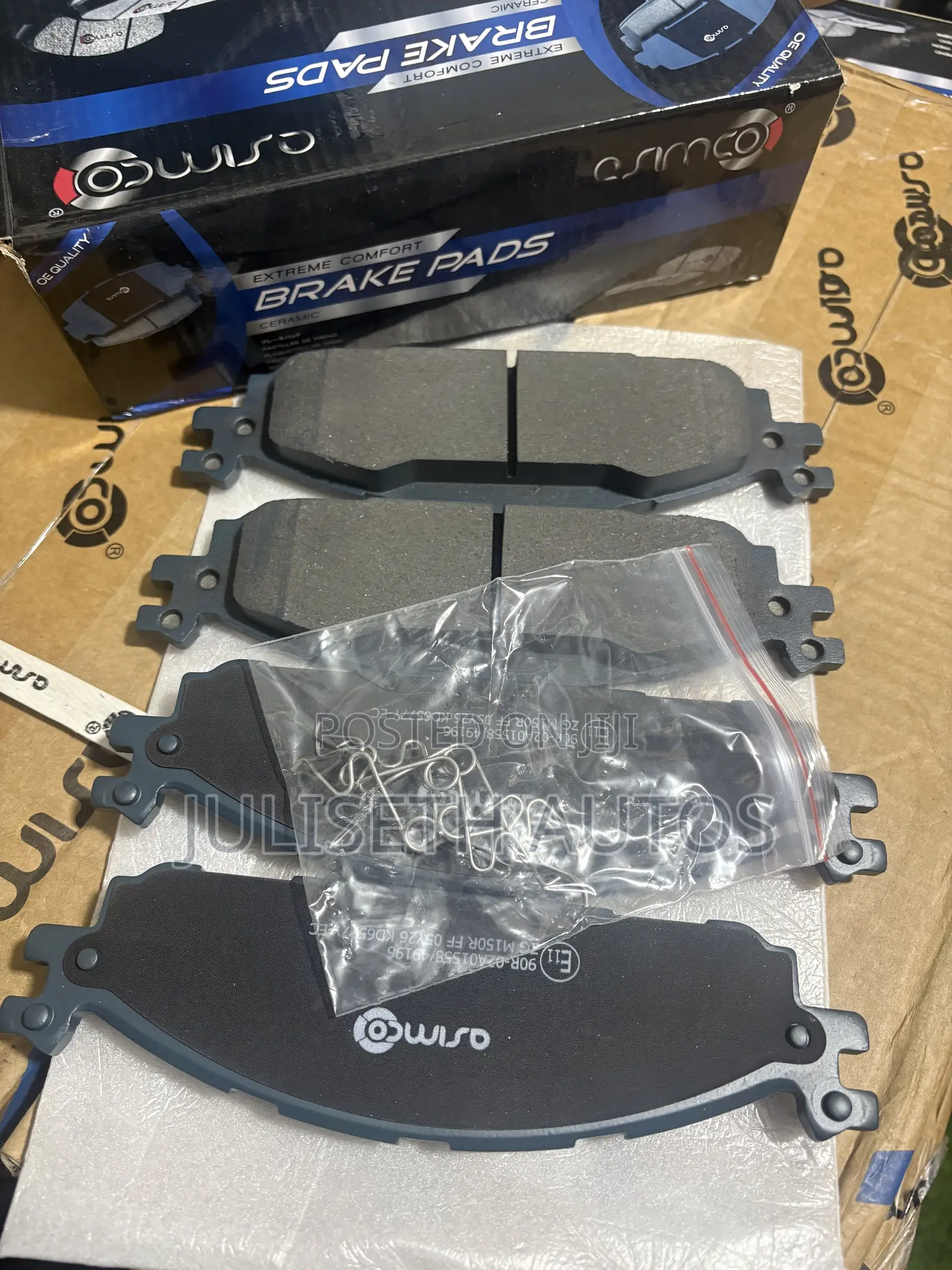 Ford Explorer, Flex, Taurus, Lincoln MKS, MKT Front Brake Pads
