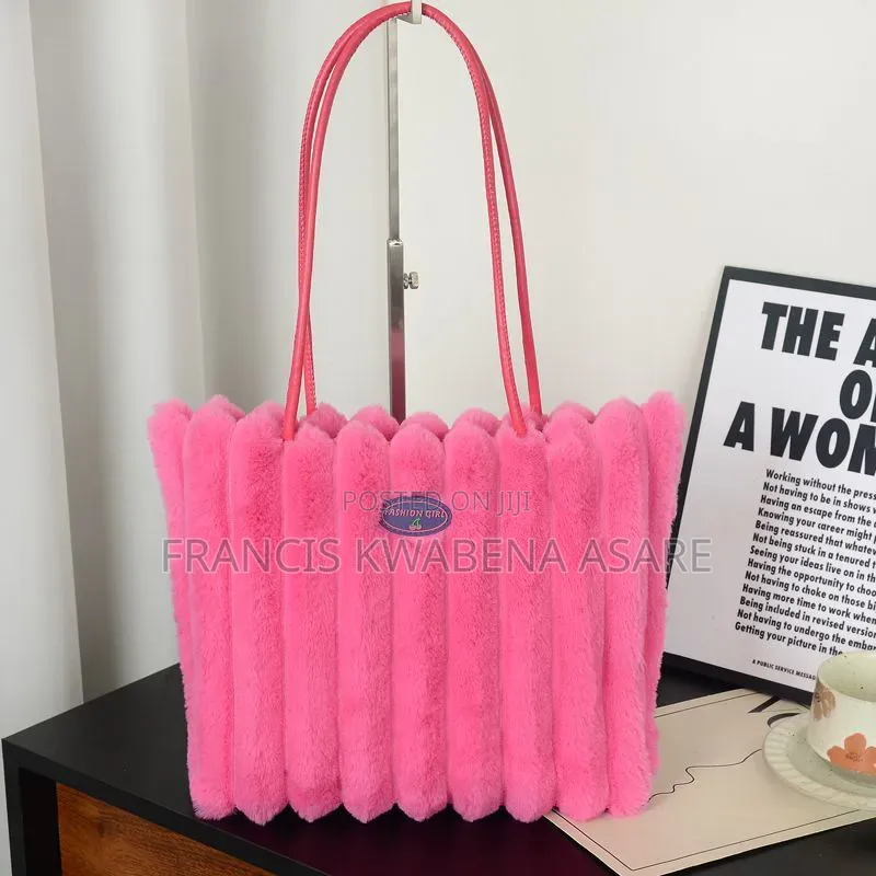 Ladies Tote Bag Fluffy