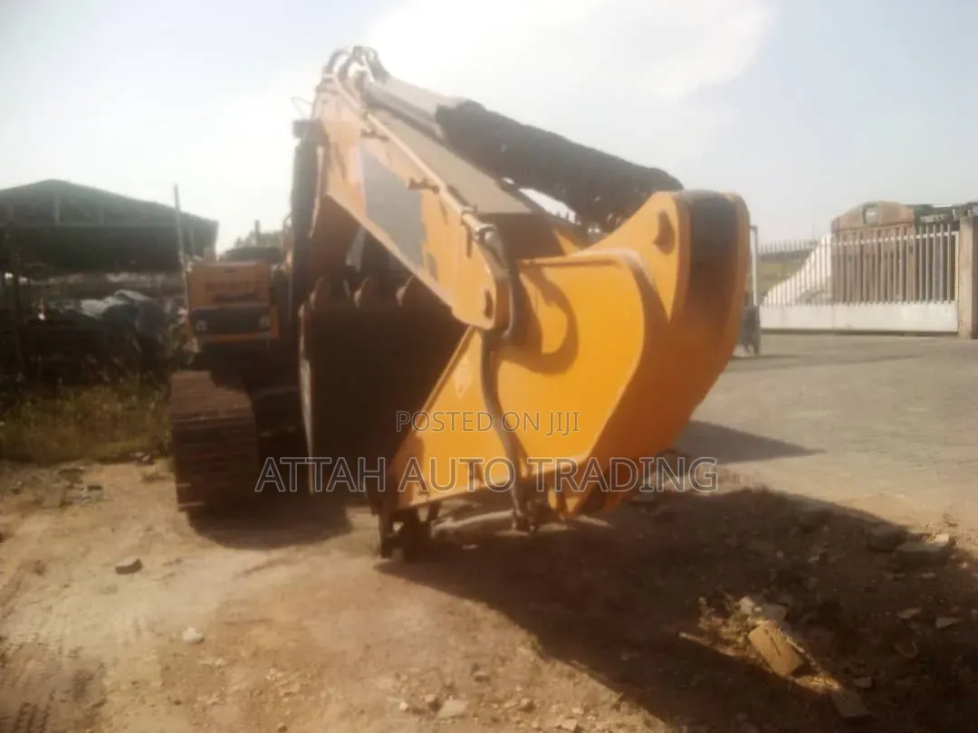 Used Komatsu Excavator