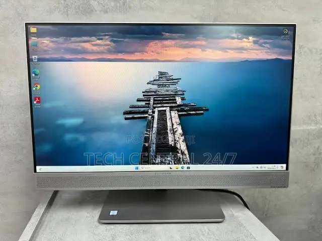 Desktop Computer HP EliteOne 800 G3 8GB Intel Core i7 SSD 256GB