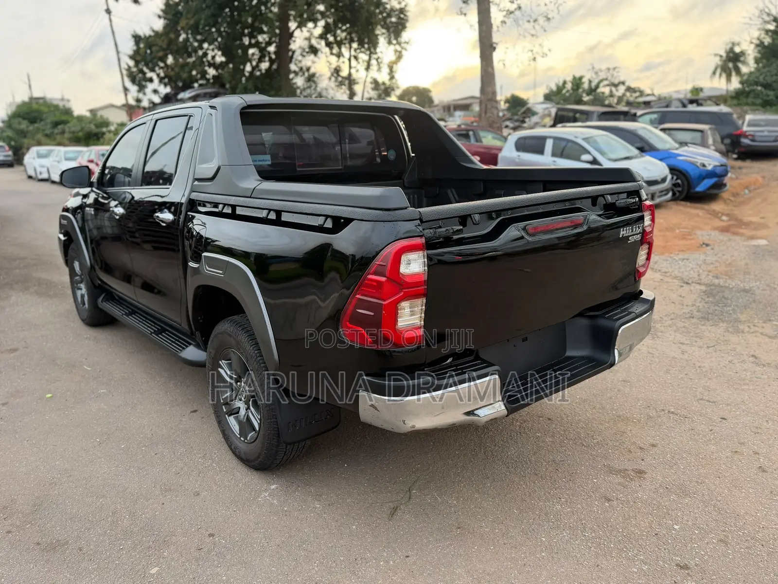 Toyota Hilux 2023 Black