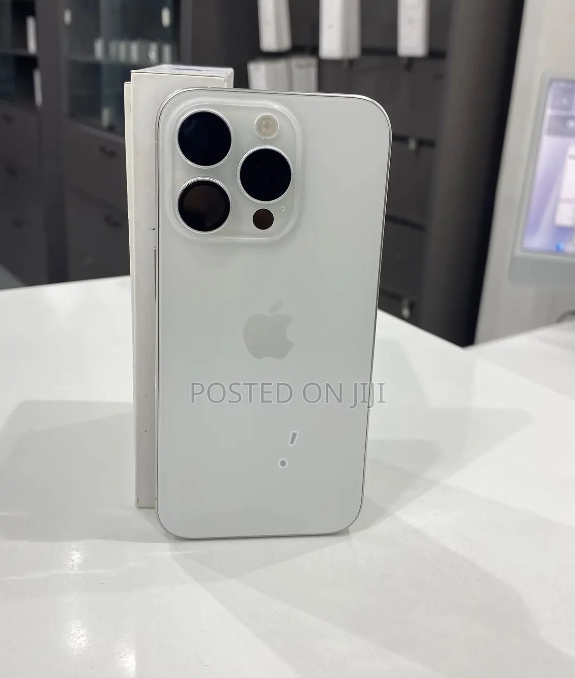 New Apple iPhone 15 Pro Max 512 GB Silver