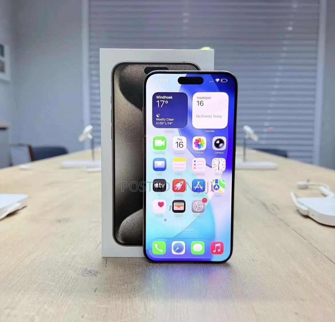 New Apple iPhone 15 Pro Max 256 GB Silver