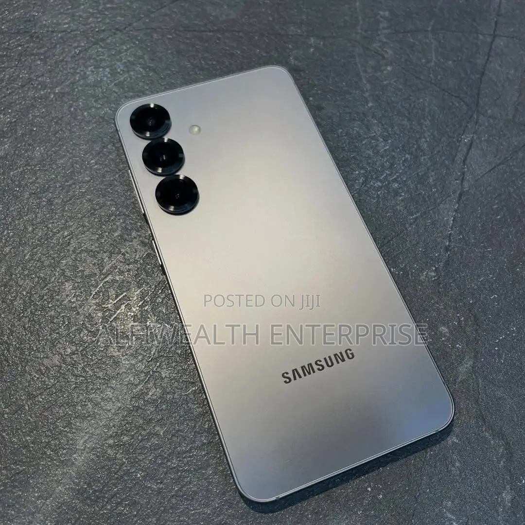 New Samsung Galaxy S25 128 GB Silver