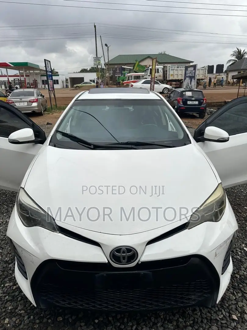 Toyota Corolla S 4dr Sedan (1.8L 4cyl CVT) 2016 White