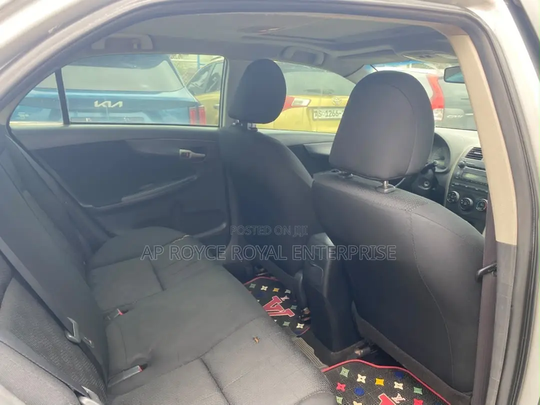 Toyota Corolla 1.8 Advanced 2009 Silver