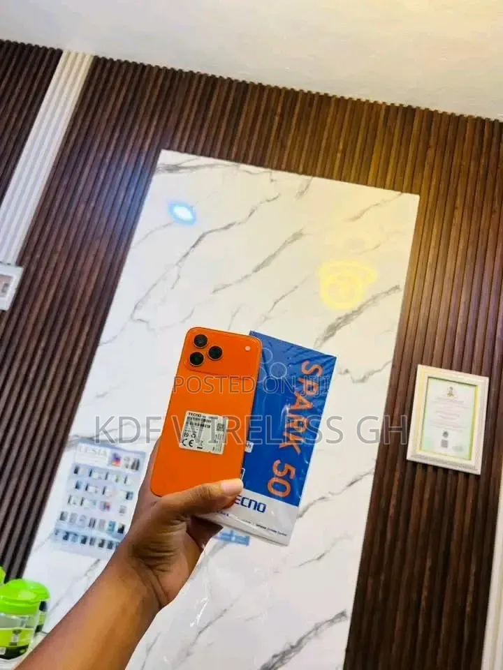 New Tecno Spark 50 128 GB Orange