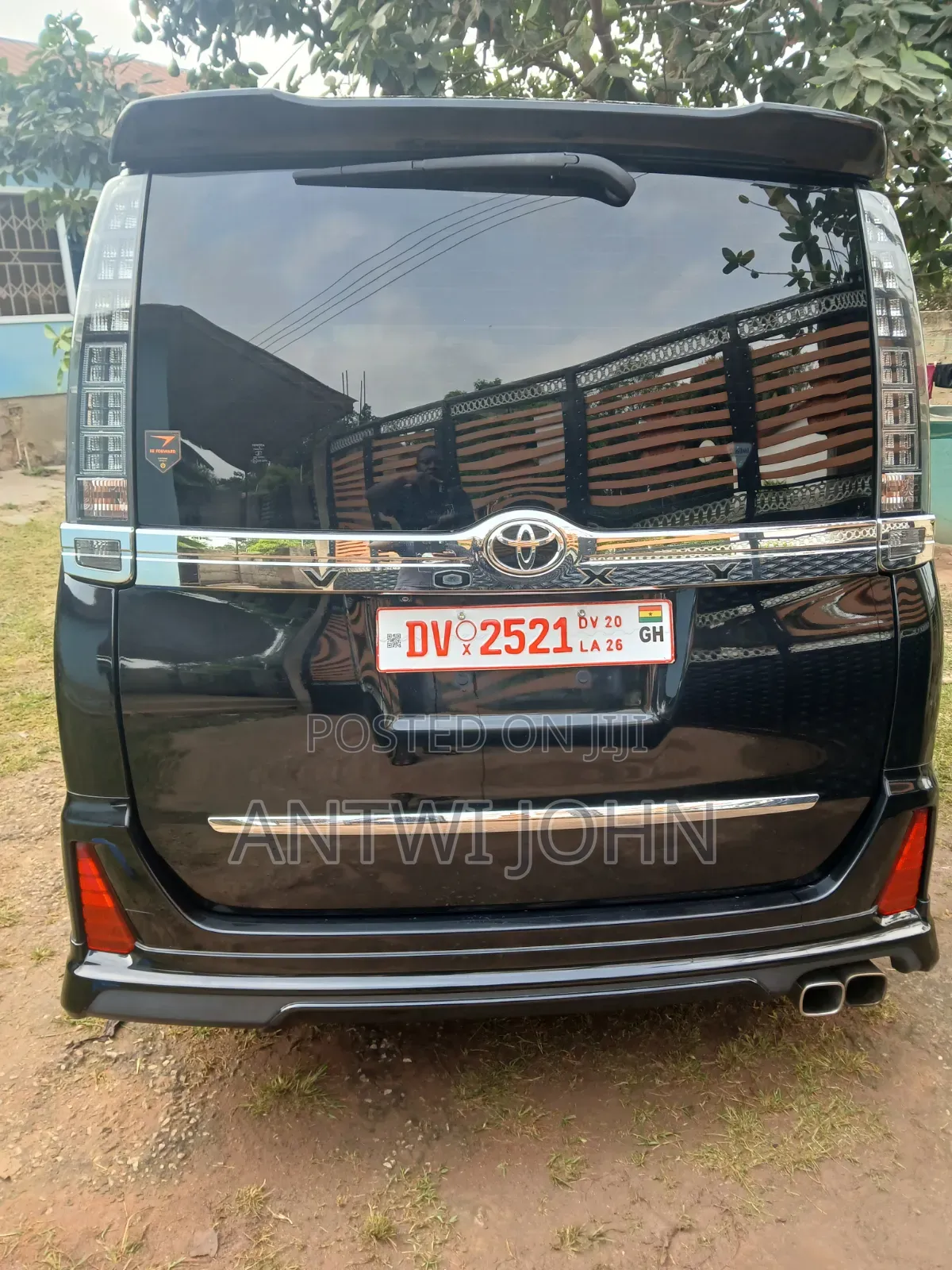 Toyota Voxy 2014 Black