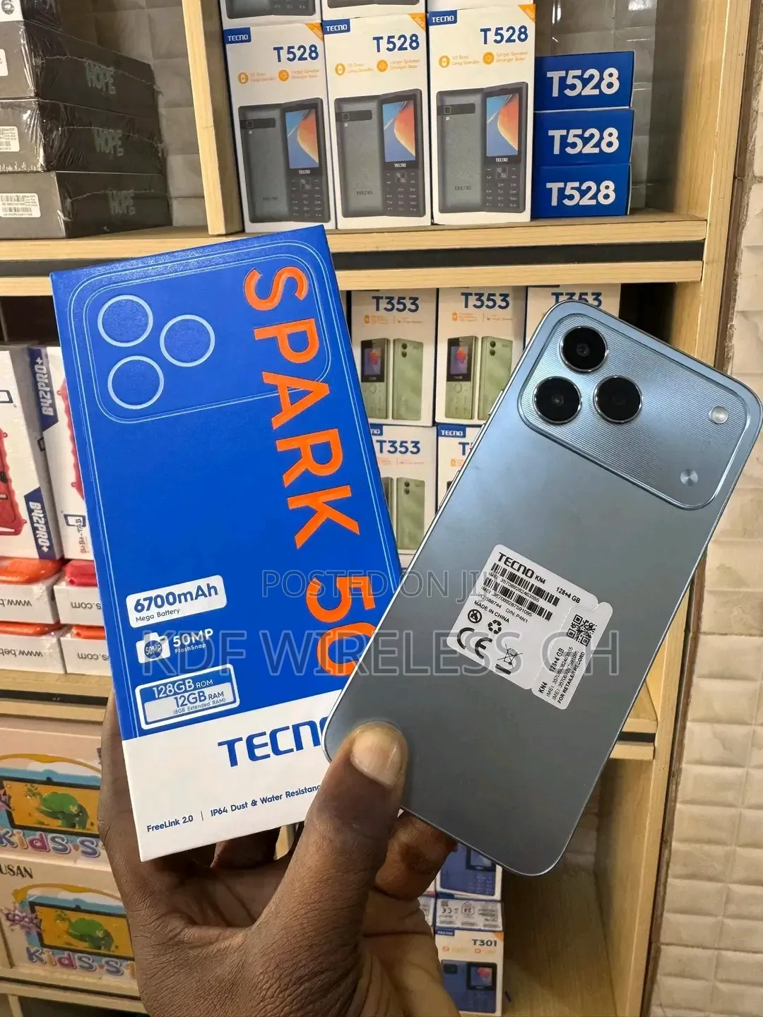 New Tecno Spark 50 128 GB Silver