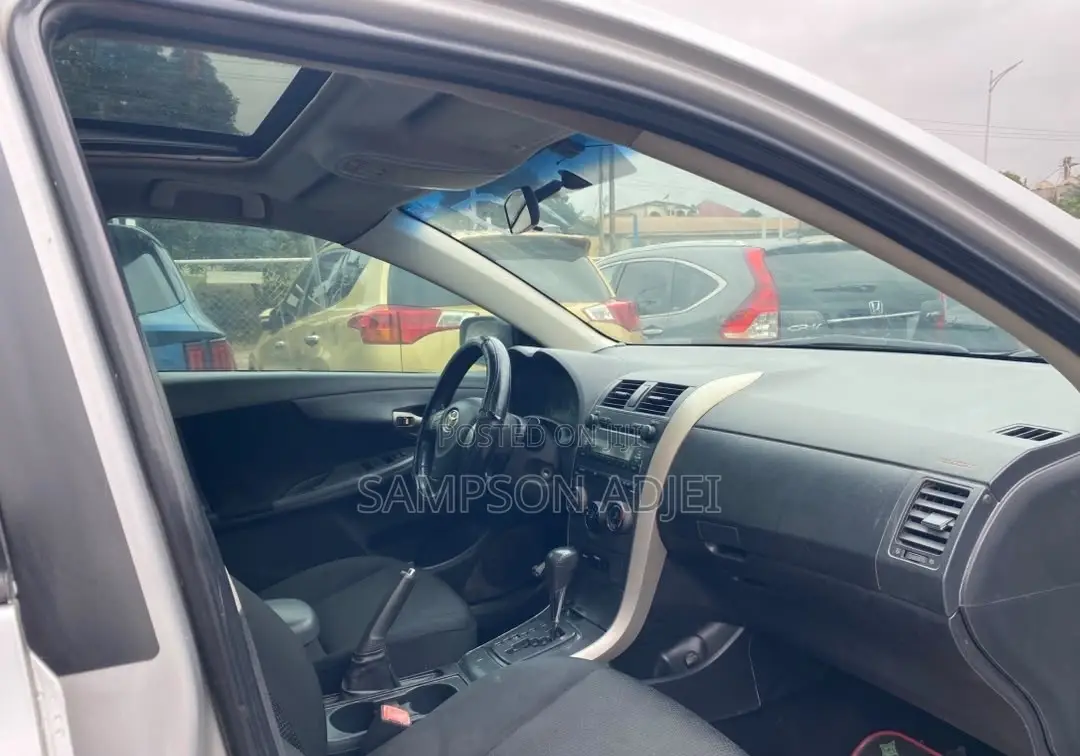 Toyota Corolla 2009 Silver