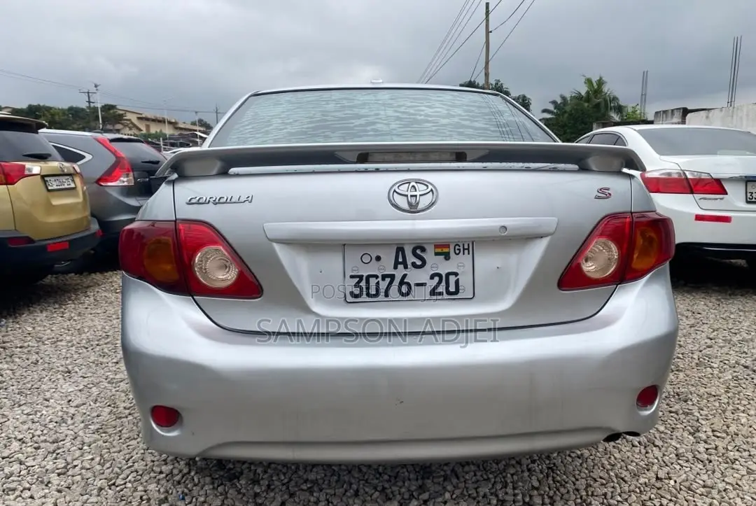 Toyota Corolla 2009 Silver
