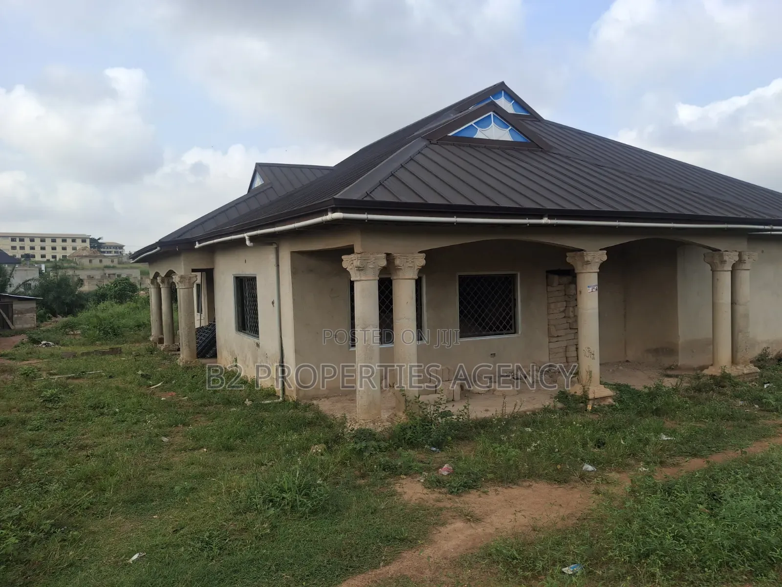 6bdrm House in B2 Properties Agency, Kwabre for sale