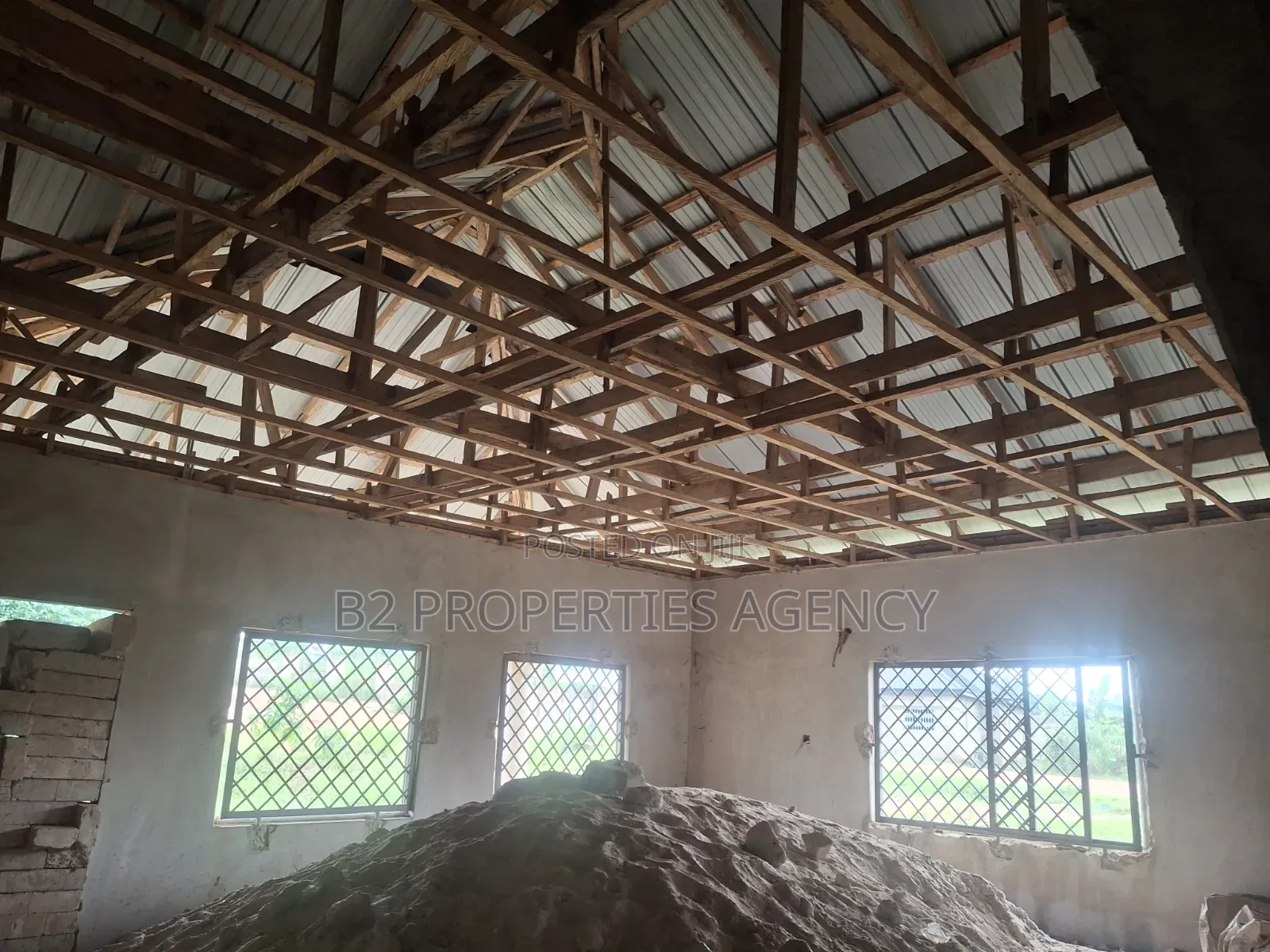 6bdrm House in B2 Properties Agency, Kwabre for sale