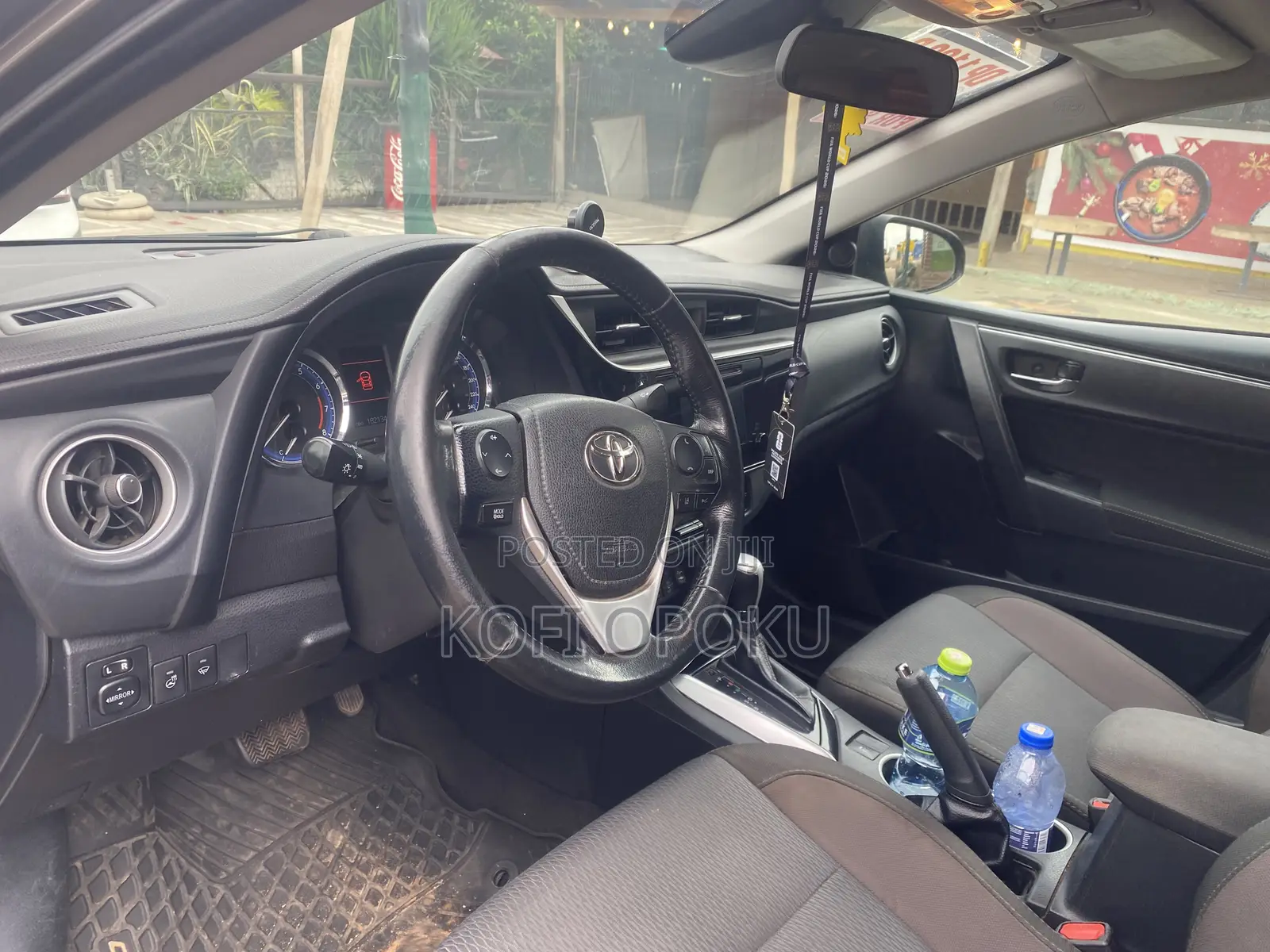 Toyota Corolla 2019 Brown