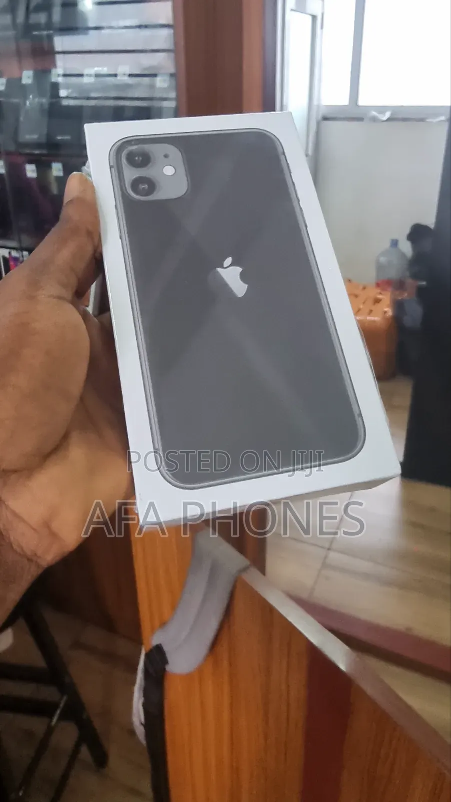 New Apple iPhone 11 128 GB Black