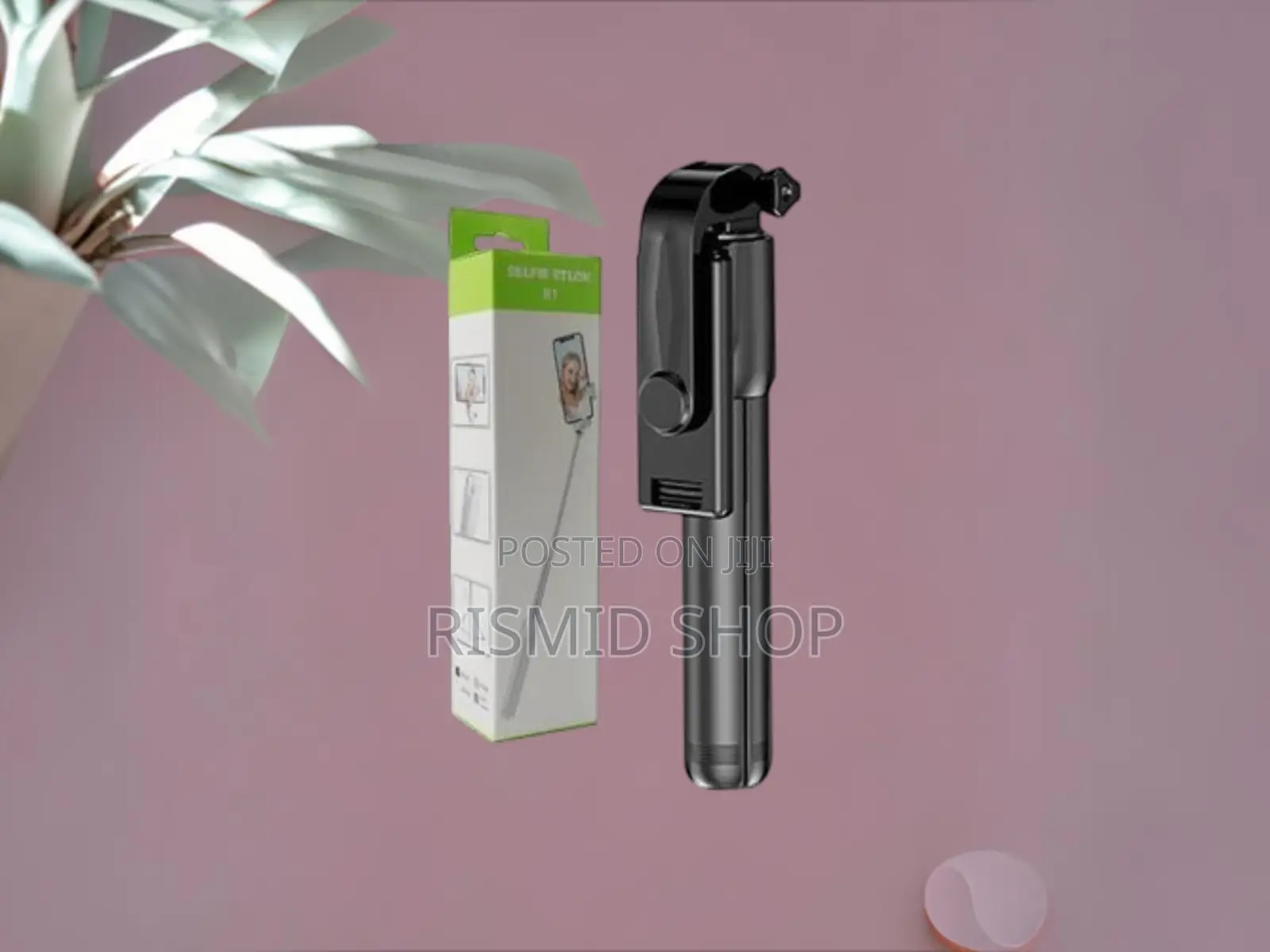 R1 Adjustable Selfie Stick