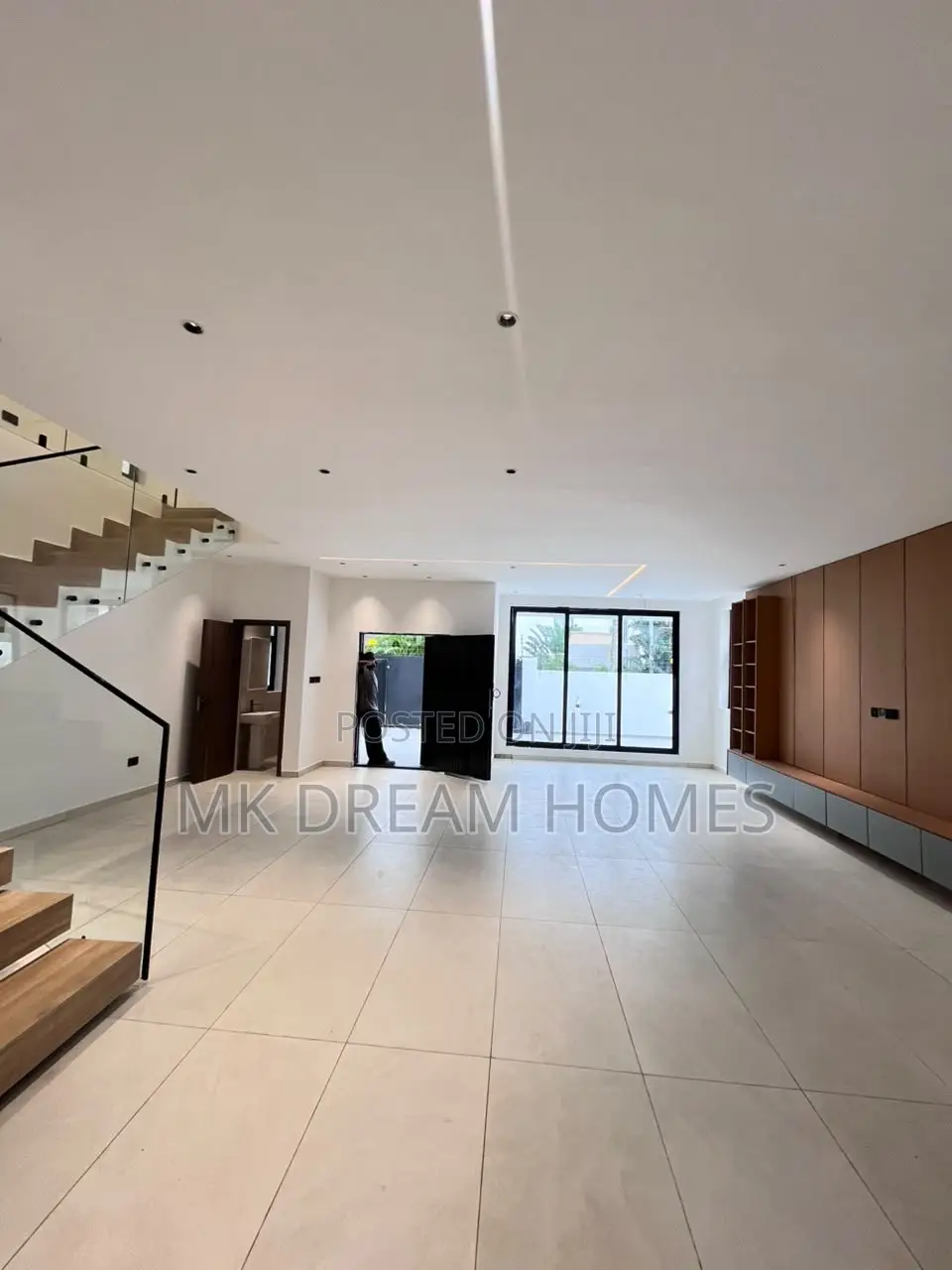 4bdrm House in Ashaley Botwe for sale