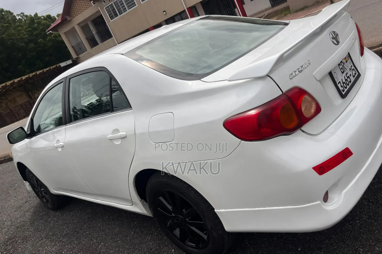 Toyota Corolla 2010 White