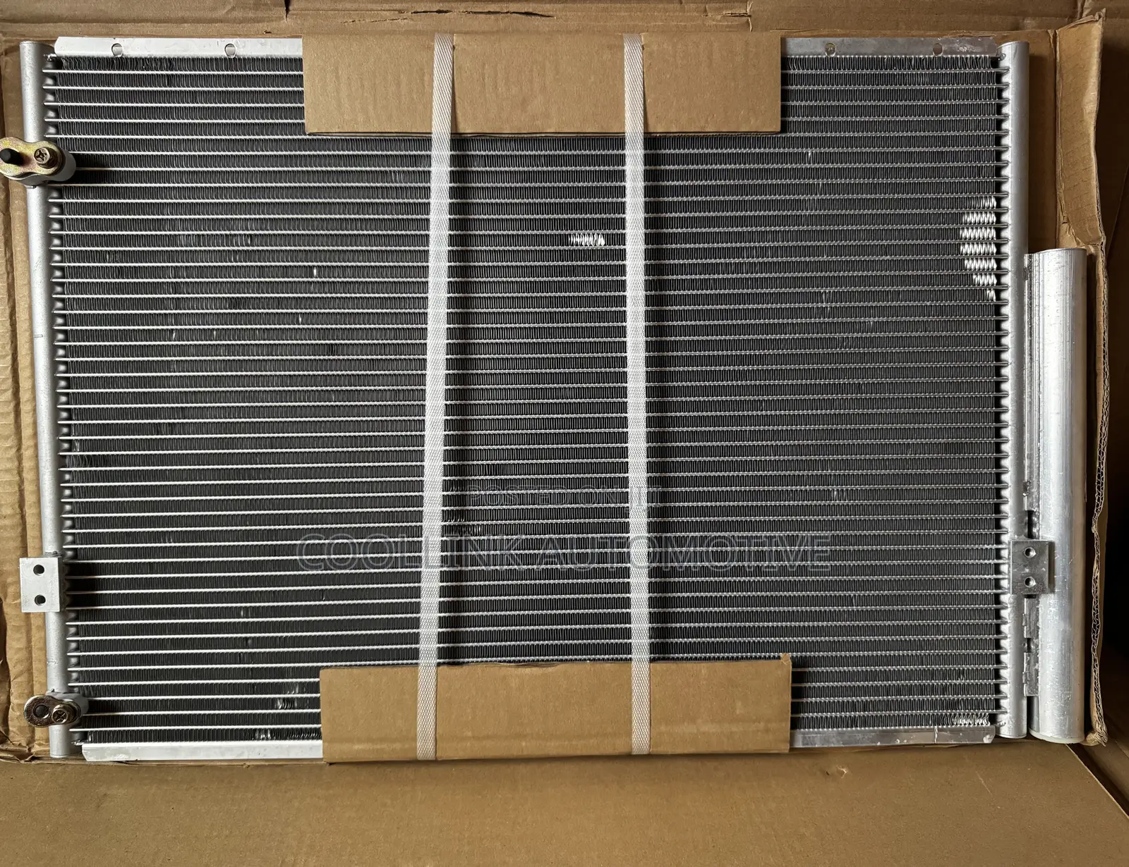 Car AC Condenser (Toyota Sequoia 2008-2018 Toyota Hilux 2007-15