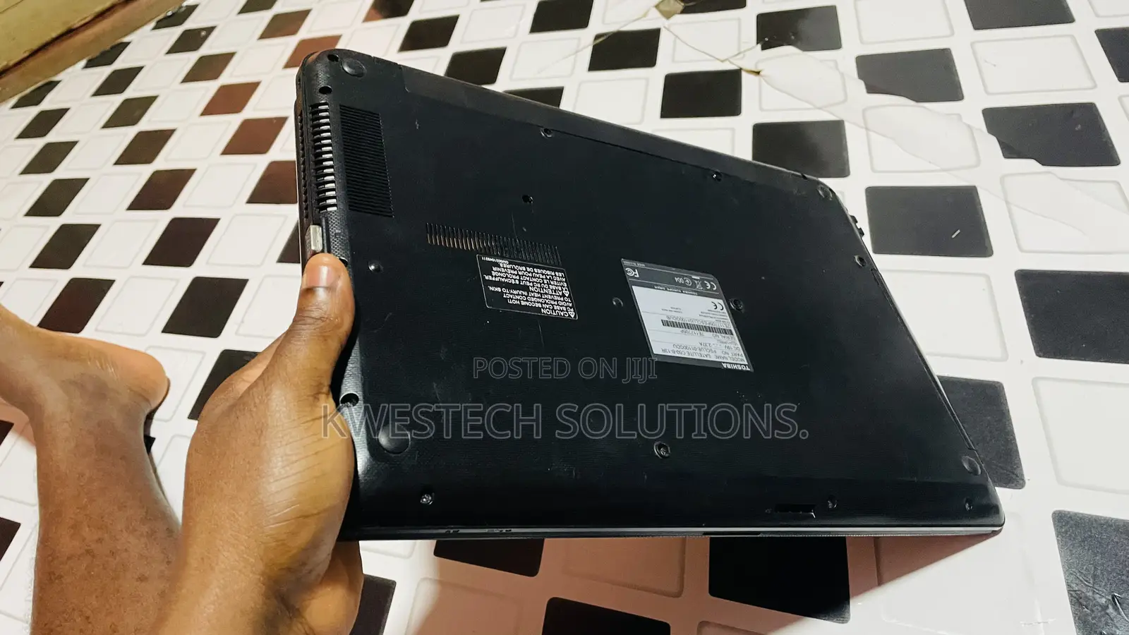 Laptop Toshiba C50 8GB Intel Core i3 HDD 640GB