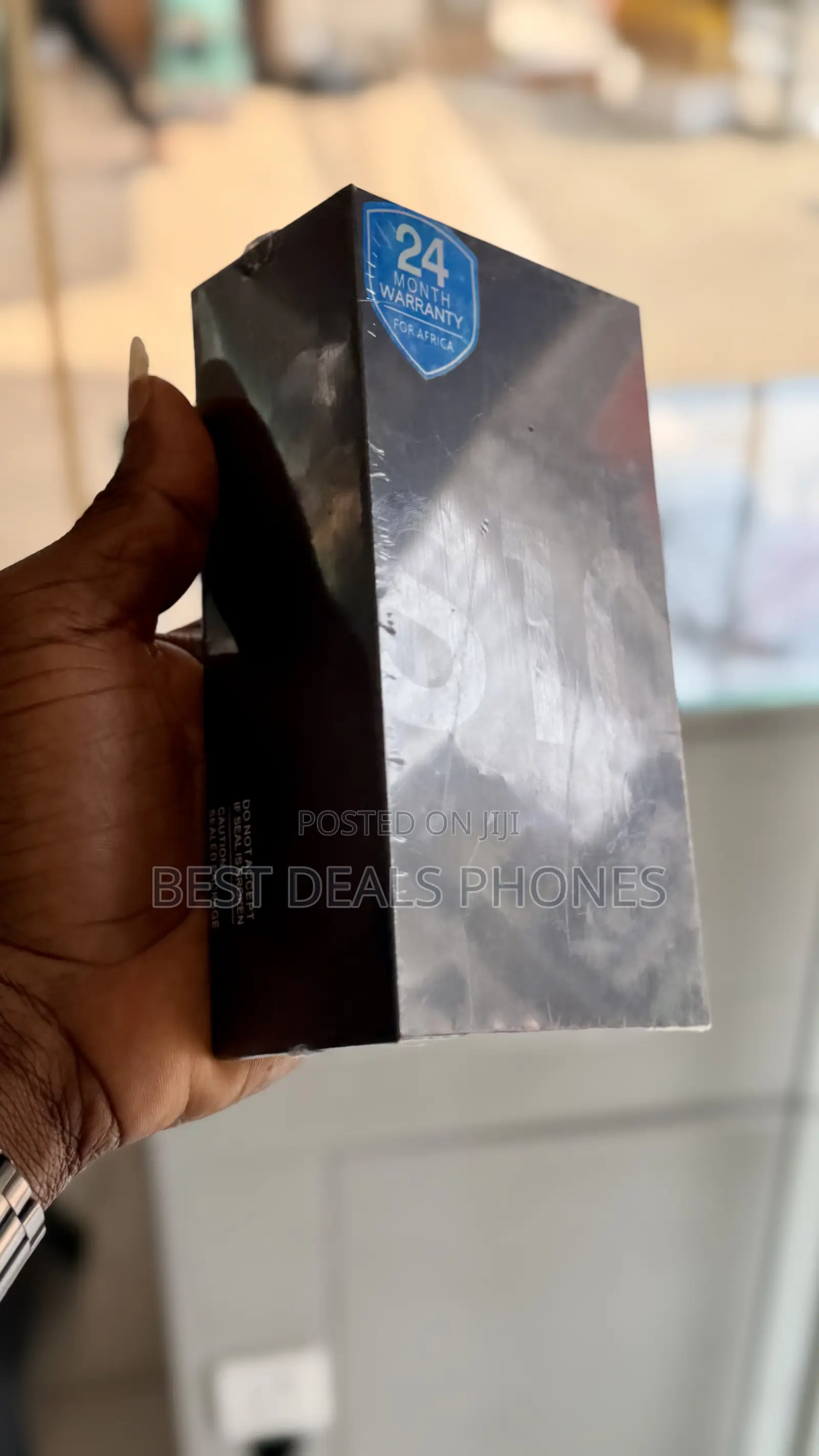 New Samsung Galaxy S10e 128 GB Blue