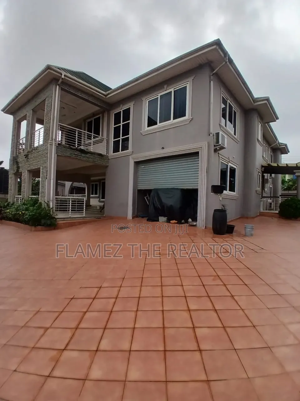 7bdrm Mansion in Kwabenya for rent