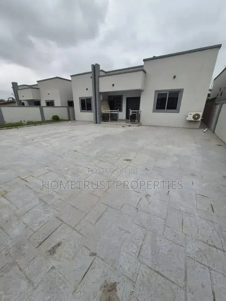 3bdrm House in Pokuase Festus for rent
