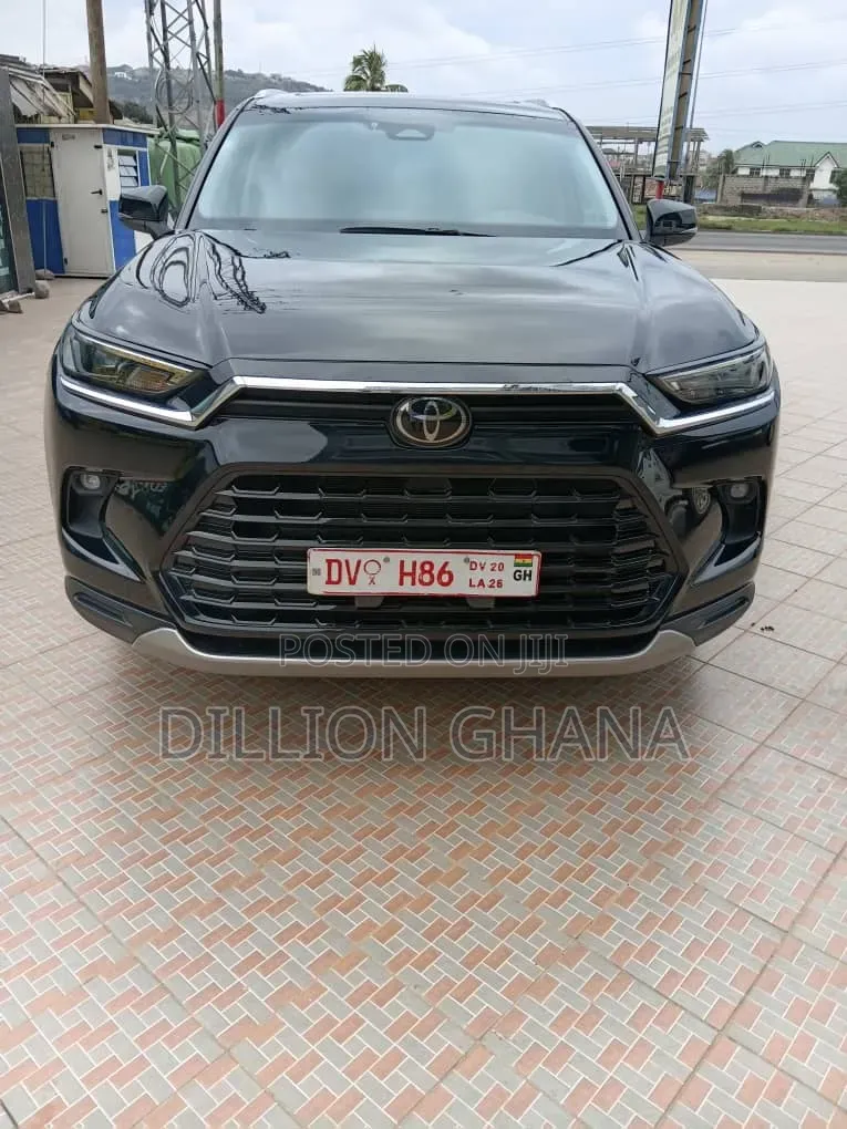 Toyota Highlander 2024 Black