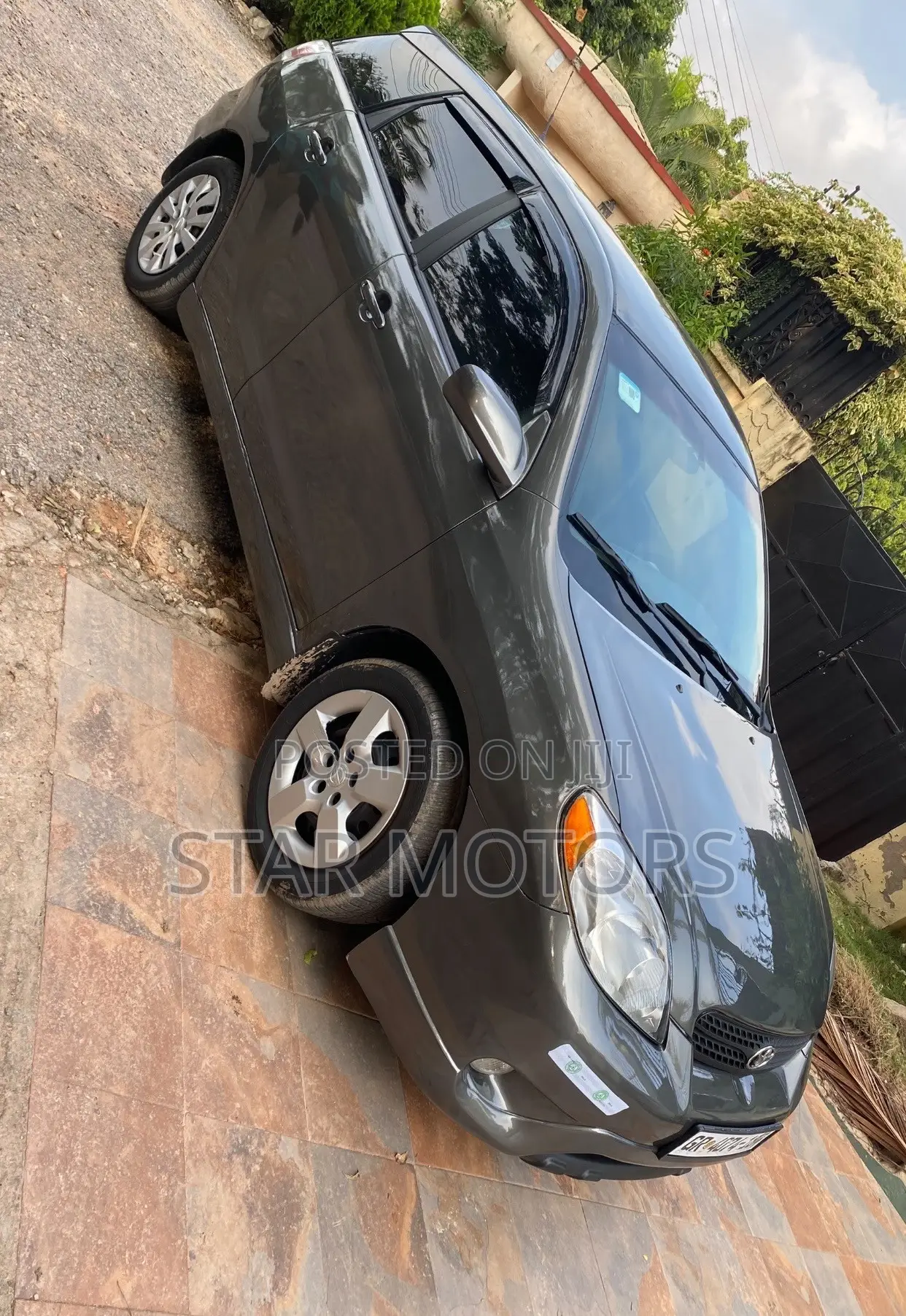 Toyota Matrix XR Hatchback FWD (1.8L 4cyl 4A) 2008 Gray