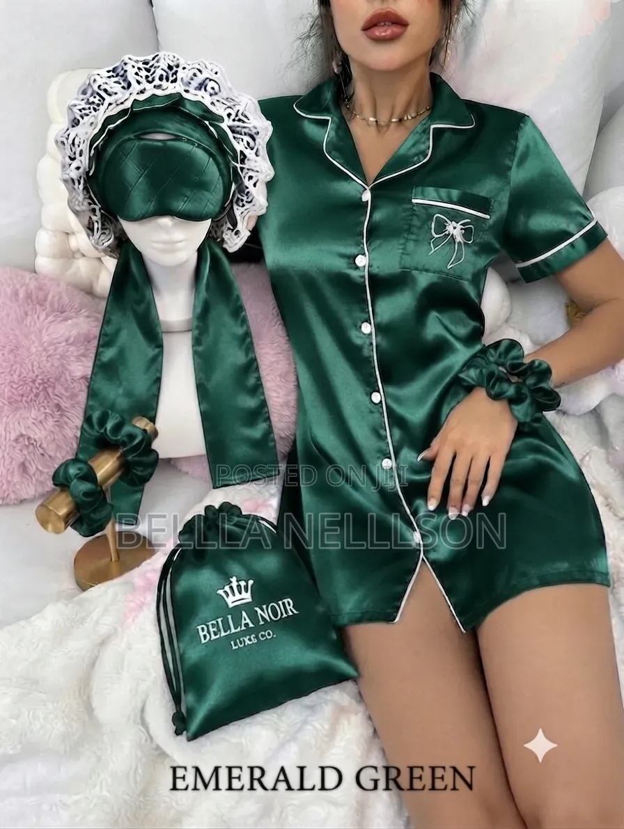 Chantilly Luxe
Sleep Set
Your Bedtime Deserves a Little Luxury.