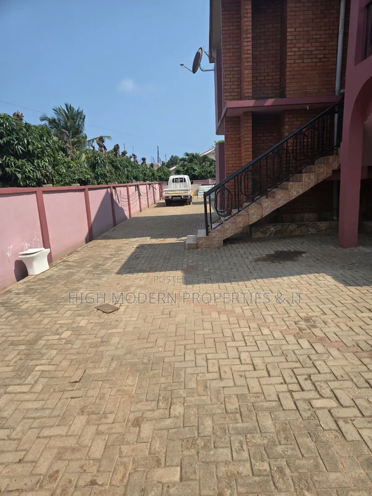 3bdrm Apartment in Malik, Accra Metropolitan for rent