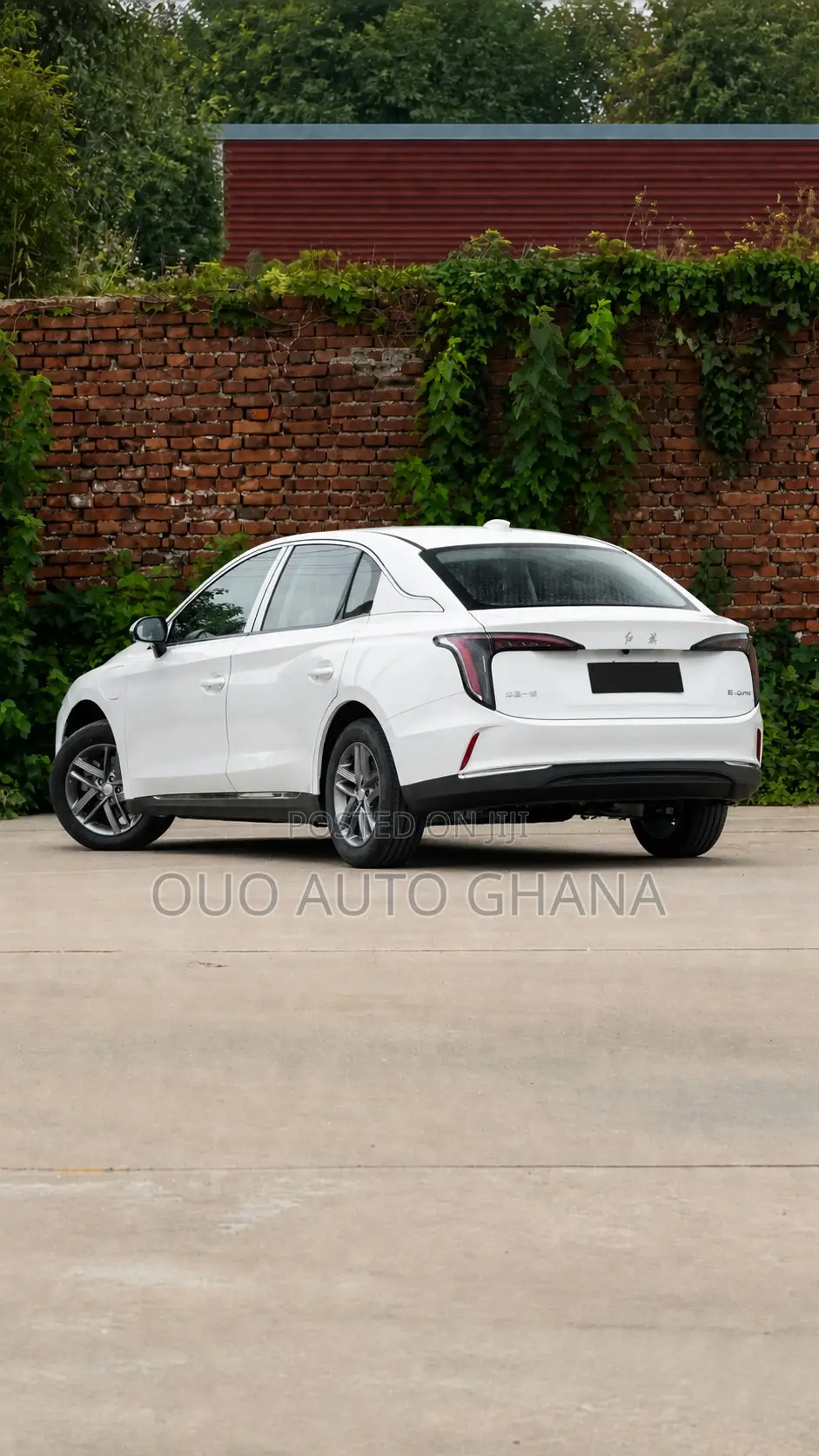 Hongqi E-HS3 2023 White