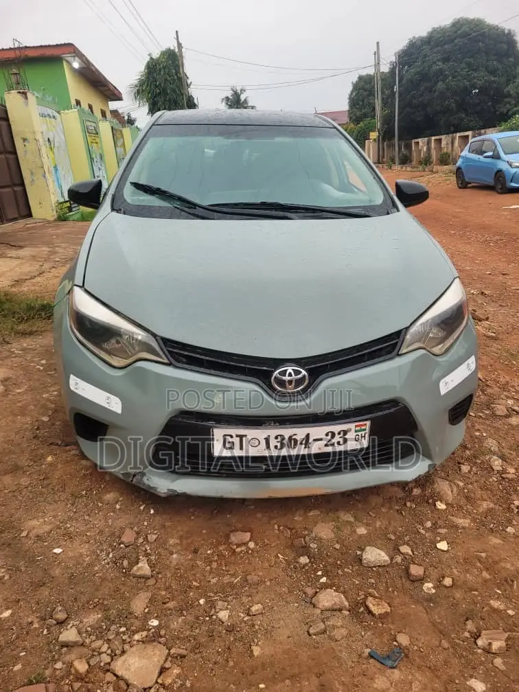 Toyota Corolla 2015 Gray