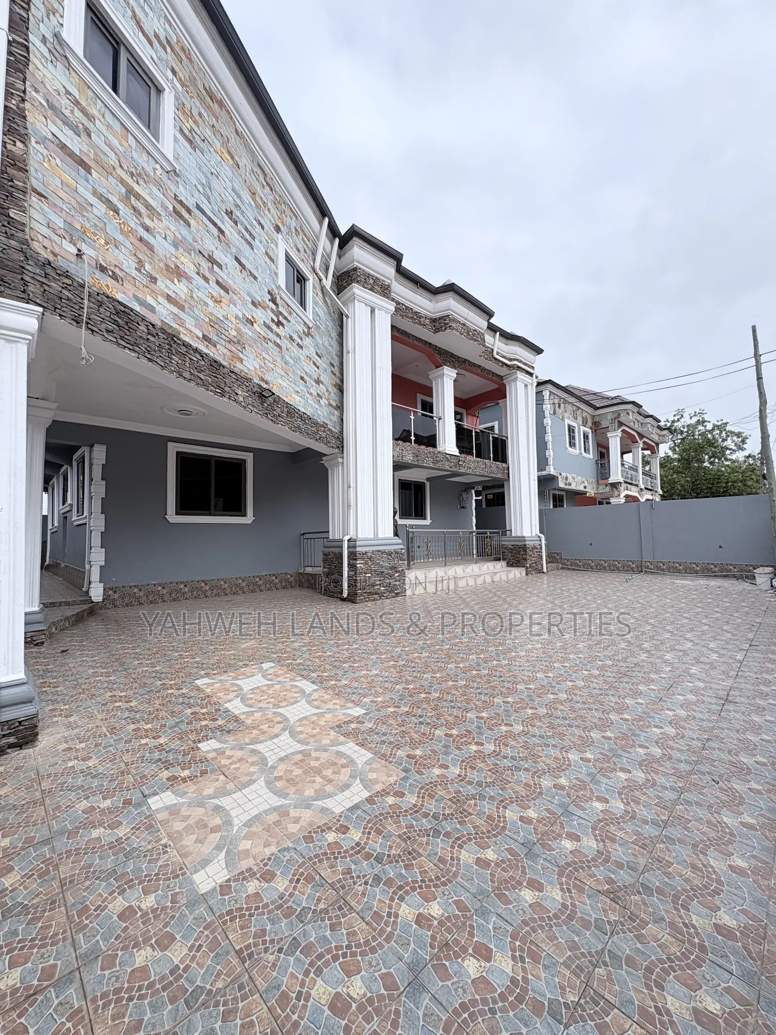 5bdrm Duplex in Akuaba Estate, Spintex for rent