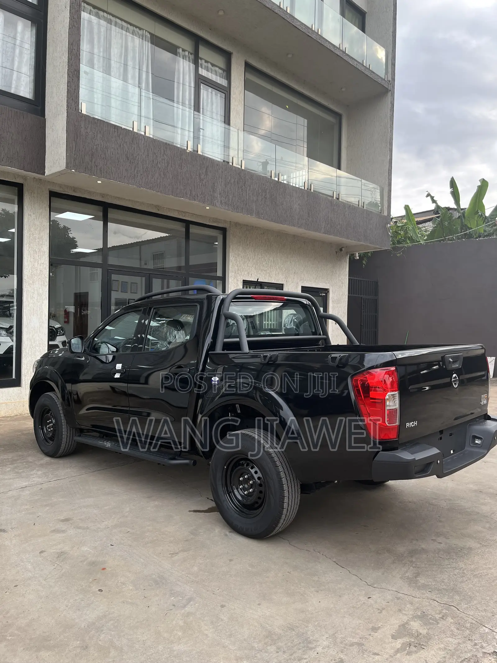 New Nissan Pick-Up 2025 Black