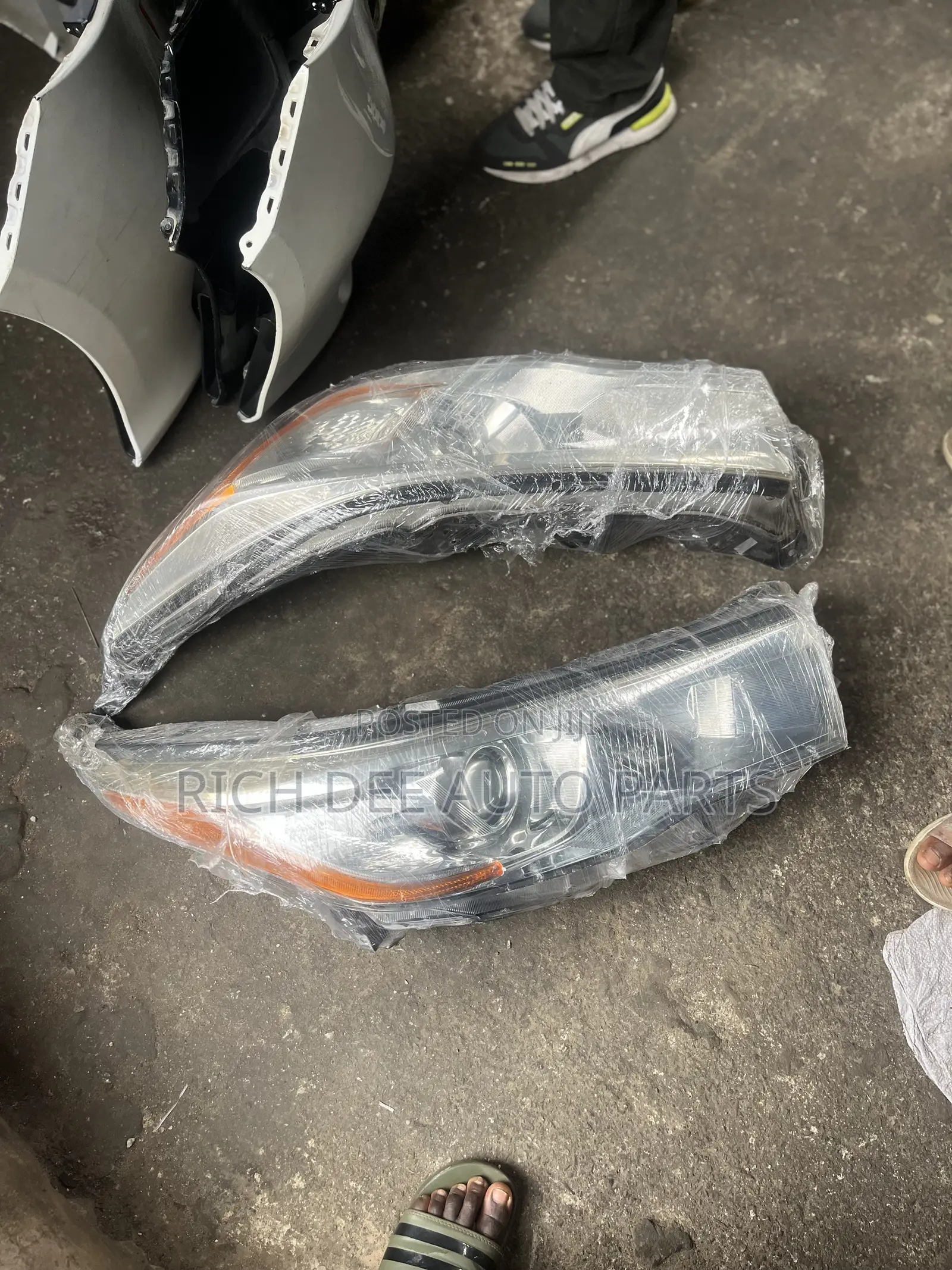 Toyota Highlander 2014, 2015, 2016 Headlight