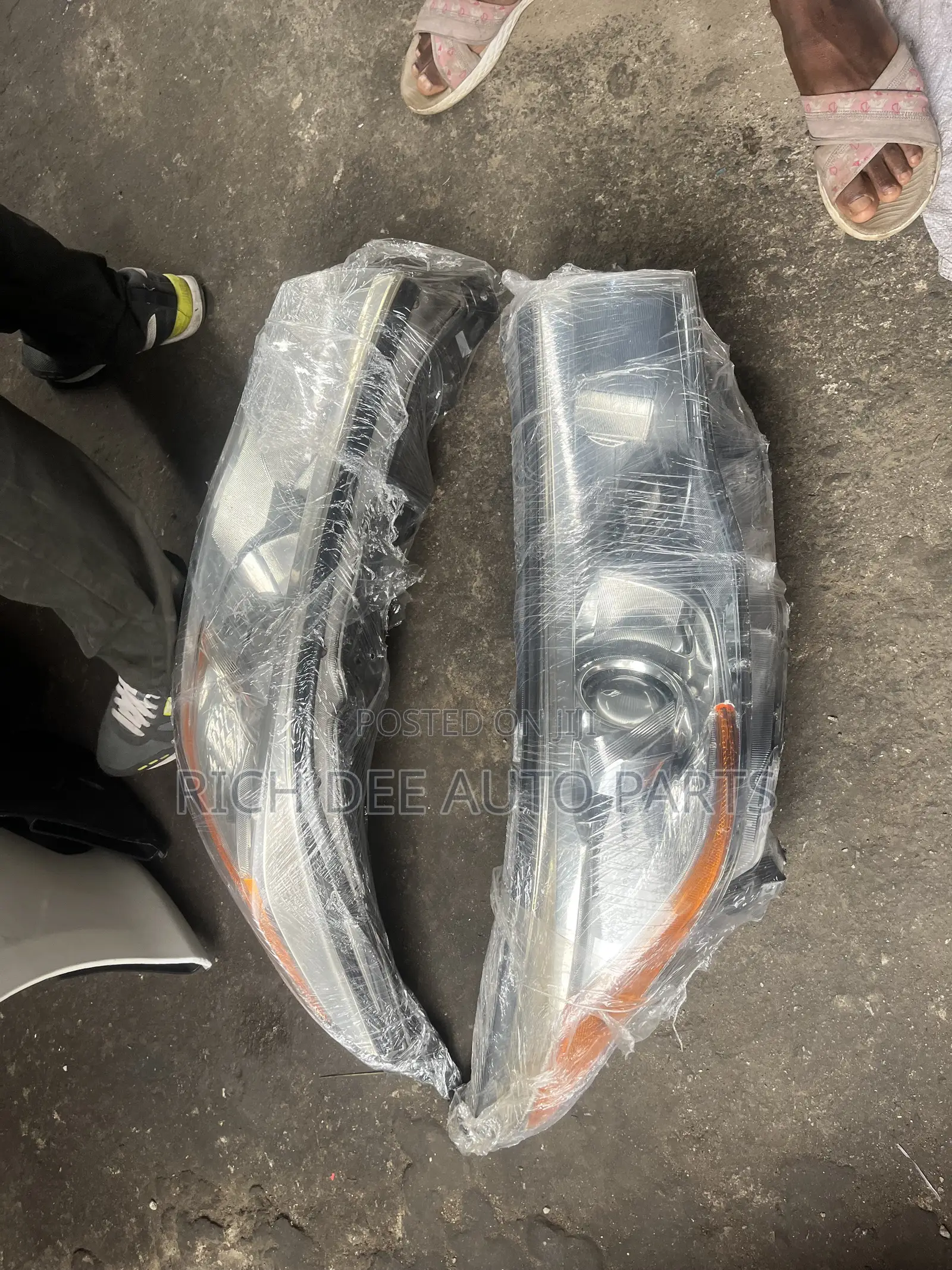 Toyota Highlander 2014, 2015, 2016 Headlight