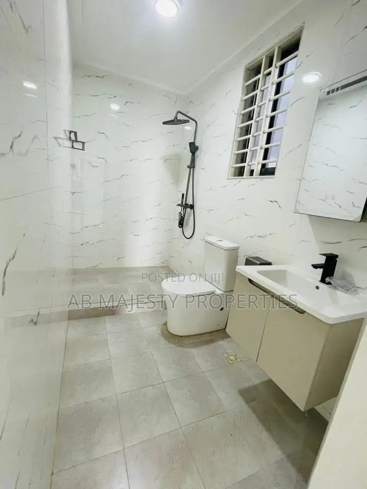 3bdrm House in Ab Majesty, East Legon for sale