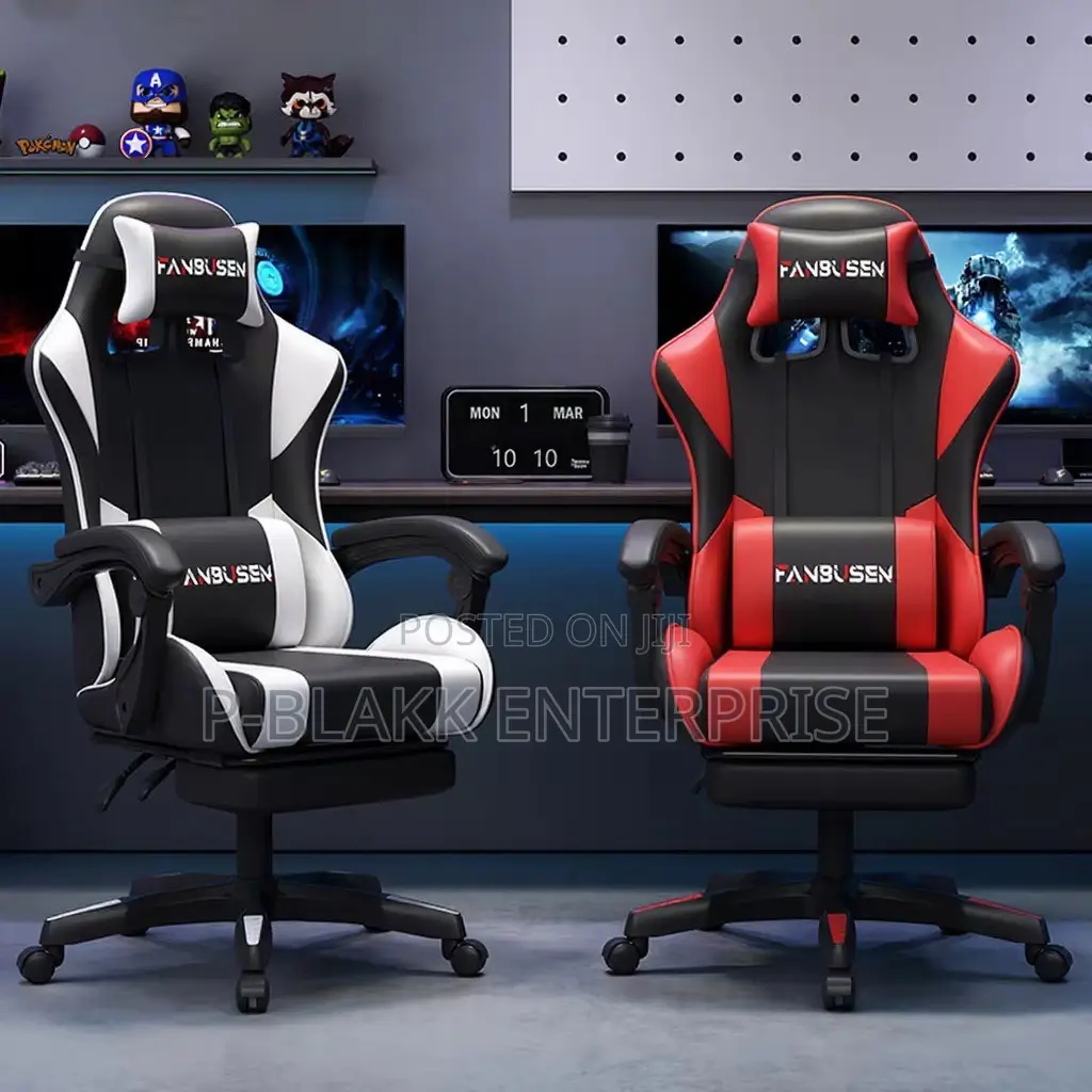 Gaming Chair With Thickened Seat Cushion and Footrest